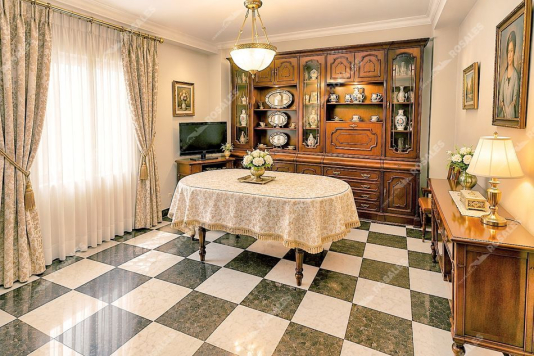 Casa en buen estado a un paso del Llano